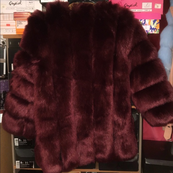 Fur Faux Coat Deep Burgundy Maroon NWT - Picture 2 of 2